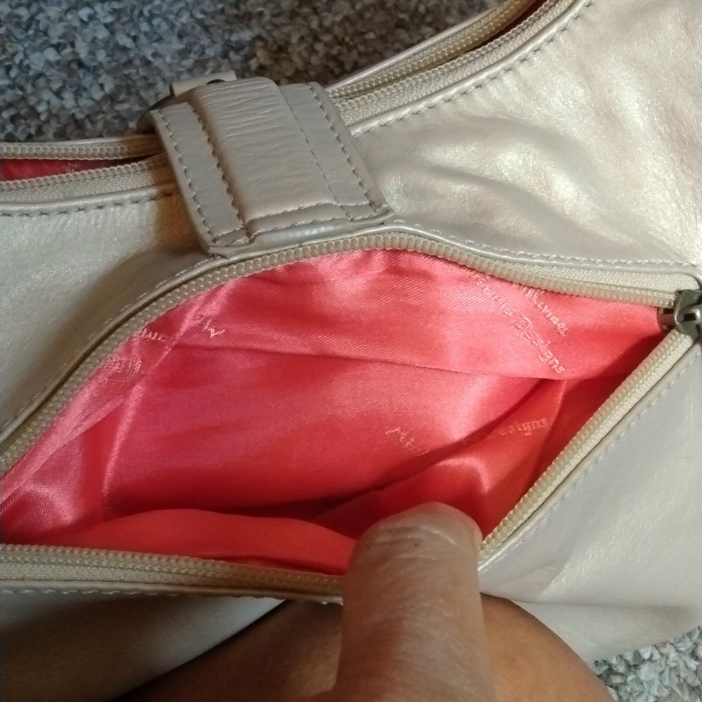 Michael Rome hobo bag - Picture 4 of 9